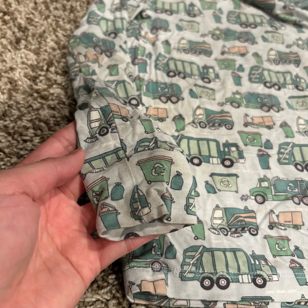 Sweet Bamboo Kids Long Sleeve Shirt Bundle Size 5 Garbage Truck & Construction - Picture 9 of 10